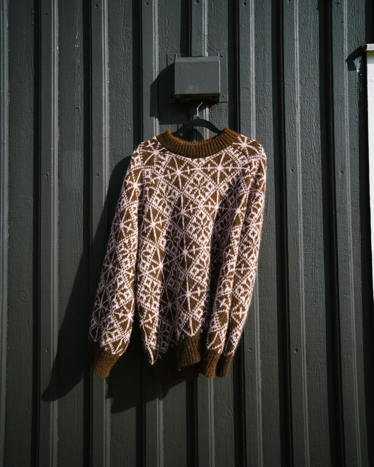 Haf Sweater Brown & Pink